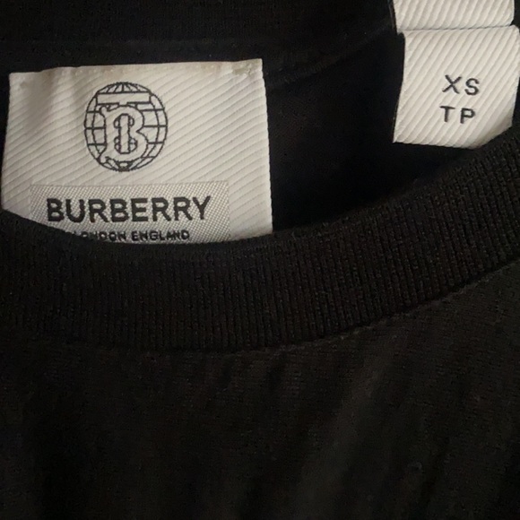 Burberry
Virginia Logo T-Shirt w/ Gathered Cutout - Picture 2 of 5